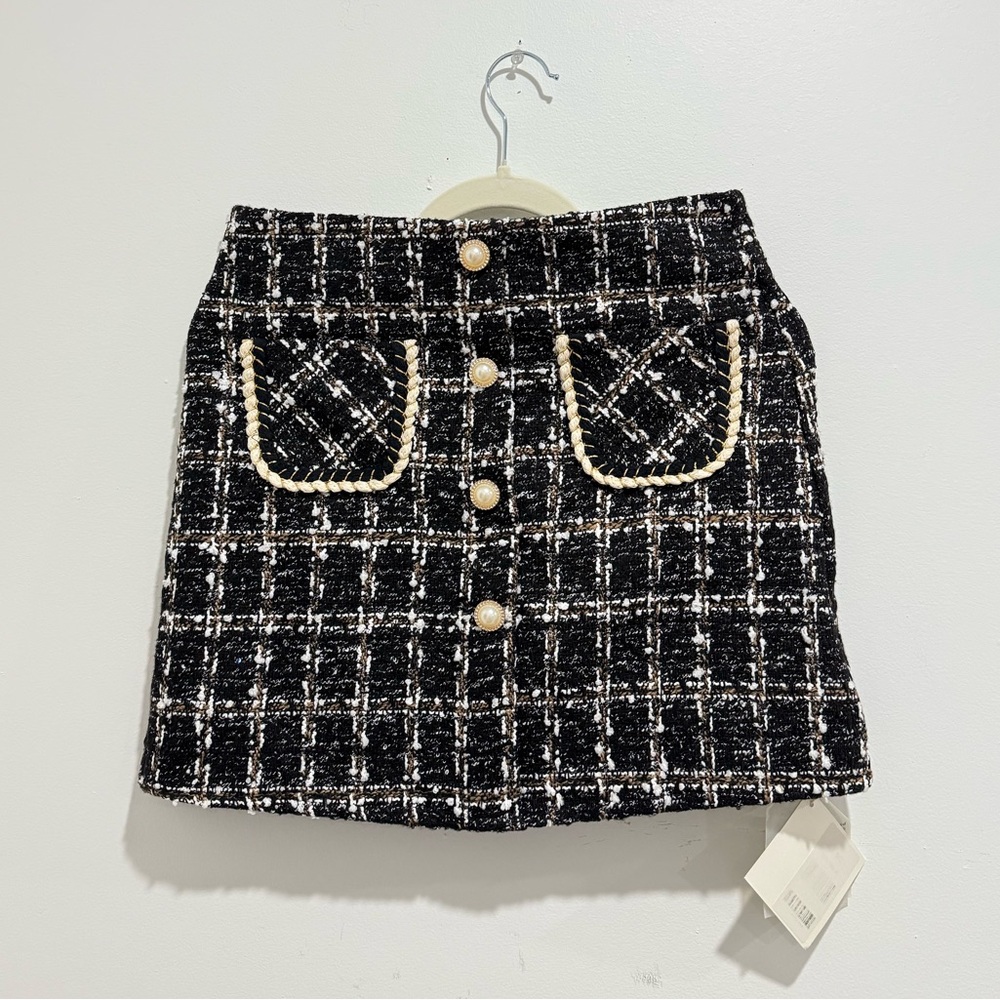 Elegant Black and White Tweed Mini Skirt